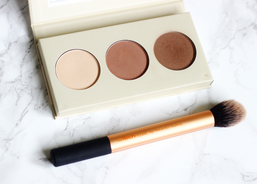 Image for [REVIEW] Barry M Chisel Cheeks Contour Kit