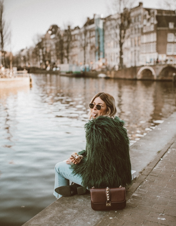 amsterdam-outfit-diary-shaggy-jacket-coat-modeblog-fashionzauber