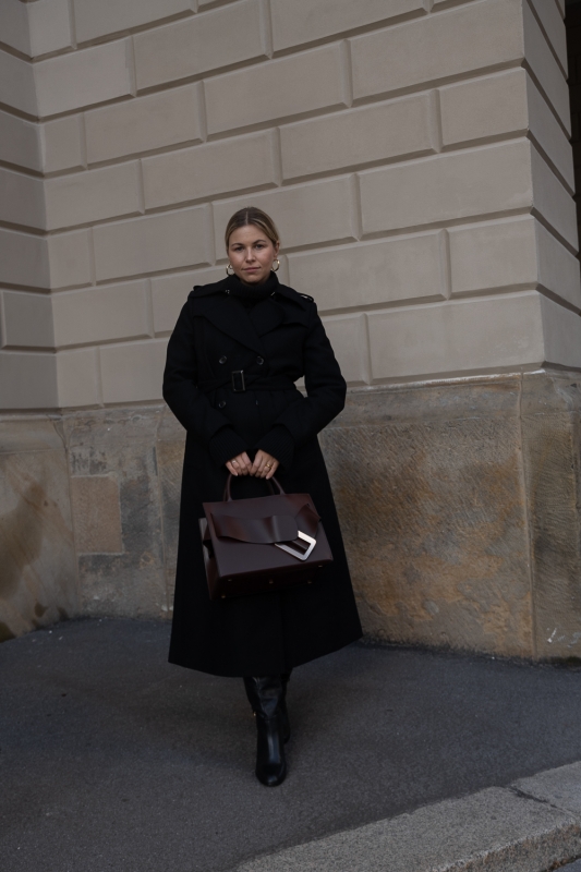 Must-haves-Winter-mantel-oversized-ivy-oak-schwarzer-mantel-modeblog-berlin